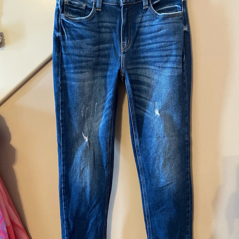 KanCan distressed boyfriend ankle jeans size 27